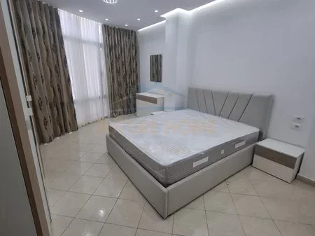 Tirane, jepet me qera apartament 2+1 Kati 3, 580 € 