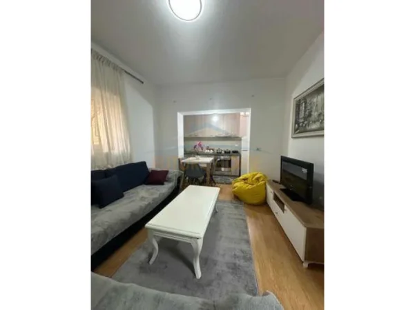 Tirane, shitet apartament 3+1 Kati 1, 106 m² 175.000 € (Brryli)