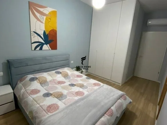 Tirane, jepet me qera apartament 1+1 Kati 2, 65 m² 600 € (ISH PARKU)