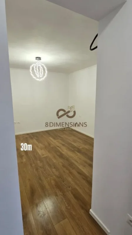 Tirane, shitet garsonier 1+1 Kati 1, 28 m² 80.000 € (stadiumi dinamo)