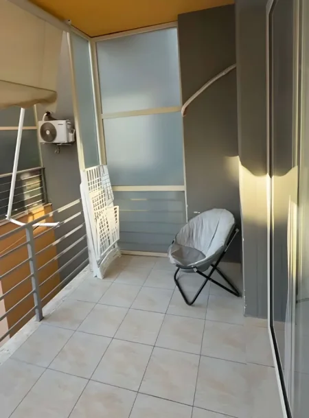 Tirane, jepet me qera apartament 2+1+Ballkon Kati 4, 100 m² 500 € (Astir, afër Univers Lounge)