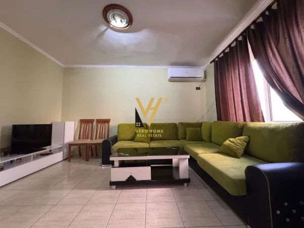 Tirane, jepet me qera apartament 1+1+Ballkon Kati 5, 60 m² 520 € (STADIUMI DINAMO)