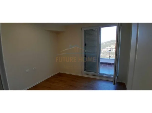 Tirane, shitet apartament Dublex Kati 4, 73 m² 170.000 € (Dajt)
