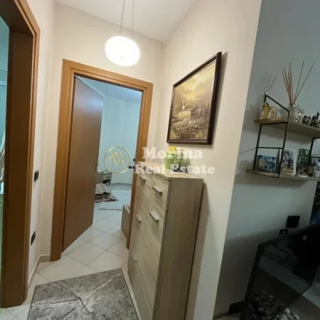 Tirane, jepet me qera apartament 1+1 Kati 8, 60 m² 450 € (Astir)