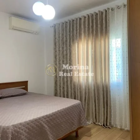 Tirane, jepet me qera shtepi 2+1 Kati 2, 80 m² 480 € (Ali Demi)
