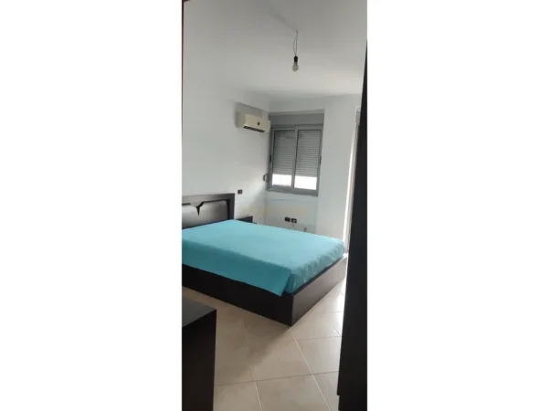 Tirane, jepet me qera apartament 2+1 Kati 7, 110 m² 850 € (RRUGA E KAVAJES)
