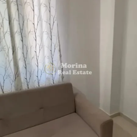 Tirane, jepet me qera shtepi 1+1 Kati 1, 65 m² 300 € (5 Maji)