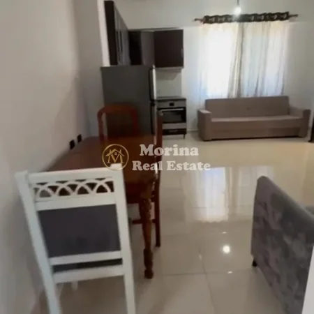 Tirane, jepet me qera shtepi 1+1 Kati 1, 65 m² 300 € (5 Maji)