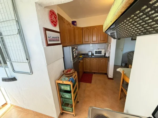 Tirane, jepet me qera apartament 1+1 Kati 3, 