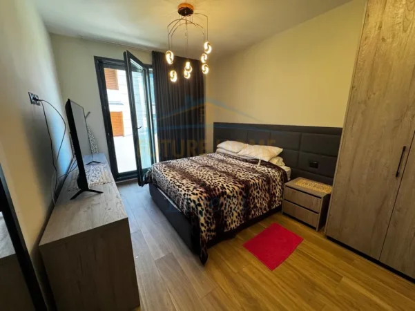 Tirane, jepet me qera apartament 2+1+Ballkon Kati 1, 91 m² 1.250 € (Sofia Residence)