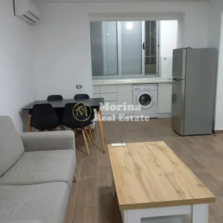 Tirane, jepet me qera apartament 1+1 Kati 1, 50 m² 350 € (Brryli)