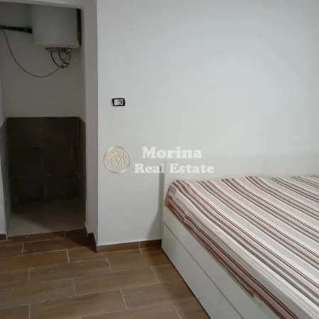 Tirane, jepet me qera apartament 1+1 Kati 1, 50 m² 350 € (Brryli)