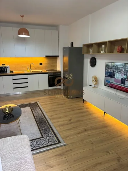 Tirane, jepet me qera apartament 2+1+Ballkon Kati 5, 100 m² 700 € (21 dhjetori)