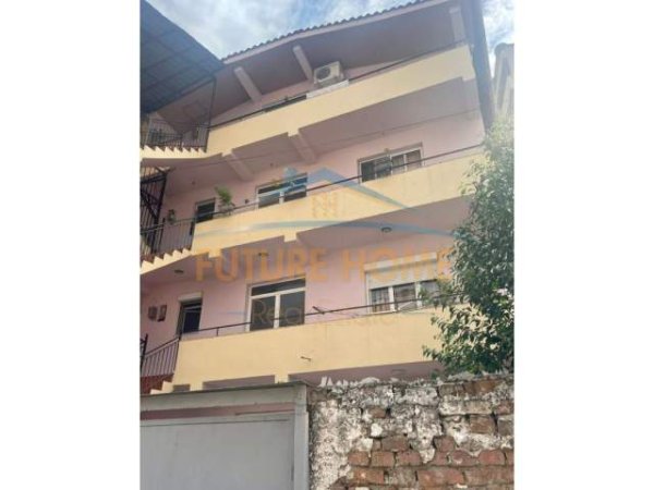 Tirane, shitet Vile 4+1+BLK Kati 4, 415 m² 425 000 Euro (Rruga Islam Alla)