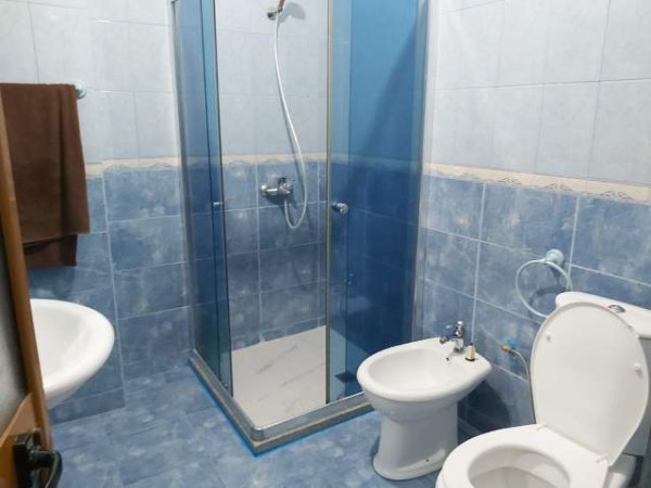 Tirane, jepet me qera apartament 2+1+A+BLK Kati 4, 100 m² 400 Euro (Don Bosko)