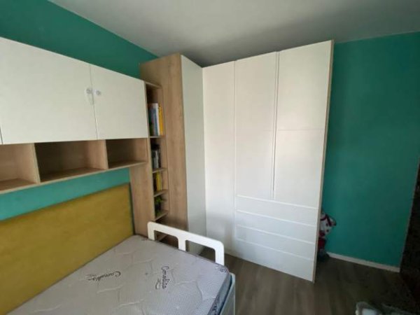 Tirane, jepet me qera apartament 2+1+BLK Kati 3, 105 m² 650 Euro