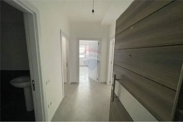 Tirane, jepet me qera apartament 2+1 Kati 6, 117 m² 500 Euro (Pallati me Shigjeta)