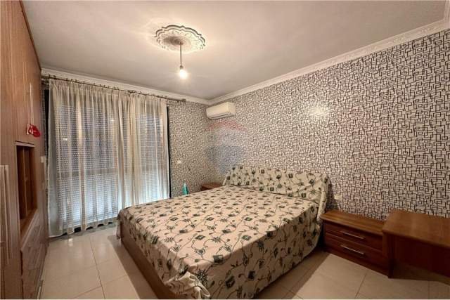 Tirane, jepet me qera apartament 2+1+BLK Kati 4, 120 m² 500 Euro (Kodra e diellit)