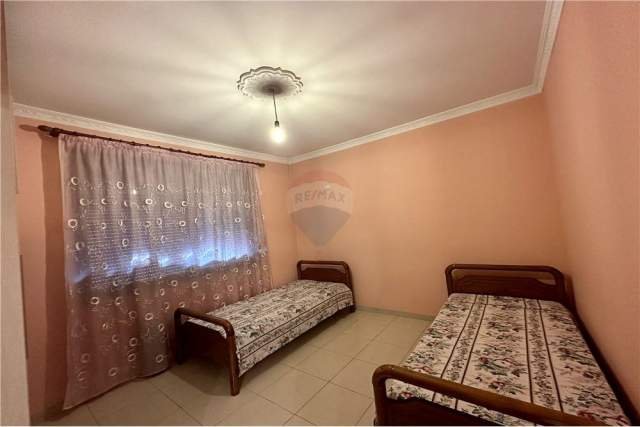Tirane, jepet me qera apartament 2+1+BLK Kati 4, 120 m² 500 Euro (Kodra e diellit)