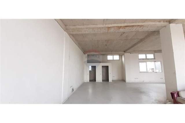 Tirane, jepet me qera ambjent biznesi Kati 0, 145 m² 1.400 Euro (Rruga e Shkodres)