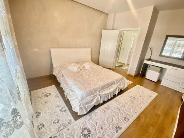 Tirane, jepet me qera Vile 3 Katshe 500 m² 4.500 Euro (Mjull Bathore)