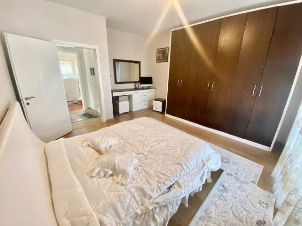 Tirane, jepet me qera Vile 3 Katshe 500 m² 4.500 Euro (Mjull Bathore)