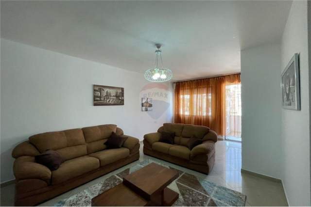 Tirane, jepet me qera apartament 2+1+BLK Kati 4, 101 m² 600 Euro (DON BOSKO)