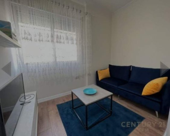 Tirane, jepet me qera apartament 1+1 Kati 5, 47 m² 450 Euro