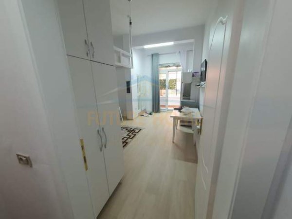 Tirane, jepet me qera apartament 1 Katshe Kati 2, 35 m² 450 Euro (sheshi wilson)