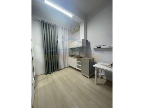Tirane, jepet me qera apartament 1 Katshe Kati 2, 35 m² 450 Euro (sheshi wilson)