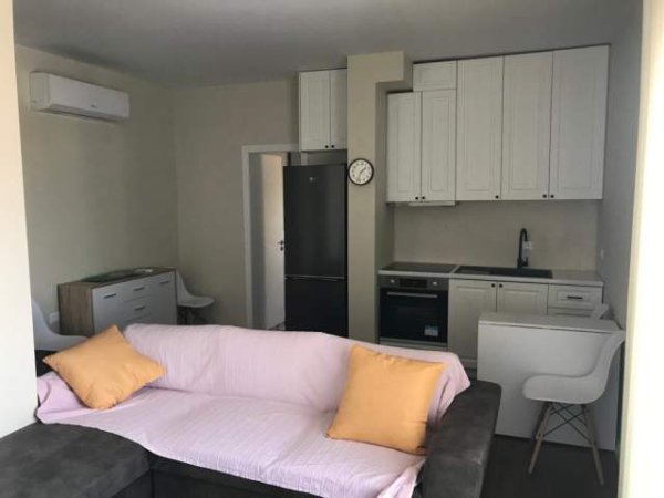 Tirane, jepet me qera apartament 1+1+BLK Kati 7, 70 m² 500 Euro (rruga Gjon Buzuku)