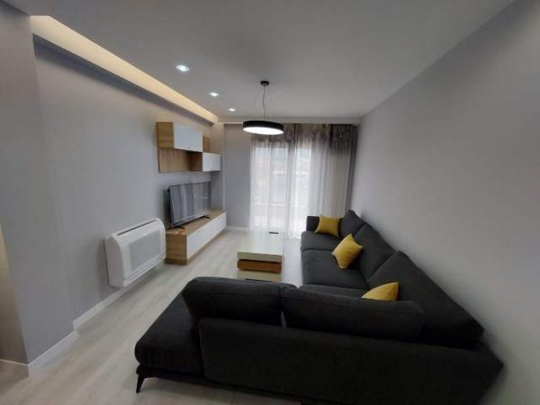 Tirane, jepet me qera apartament 2+1+BLK Kati 6, 108 m² 750 Euro (Prane Shkolles Osman Myderizi)