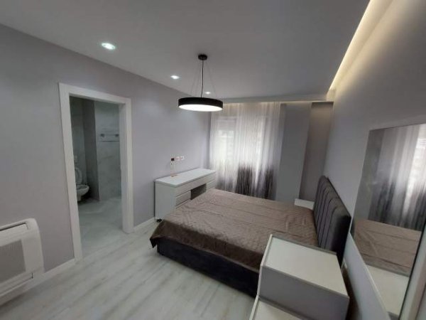 Tirane, jepet me qera apartament 2+1+BLK Kati 6, 108 m² 750 Euro (Prane Shkolles Osman Myderizi)
