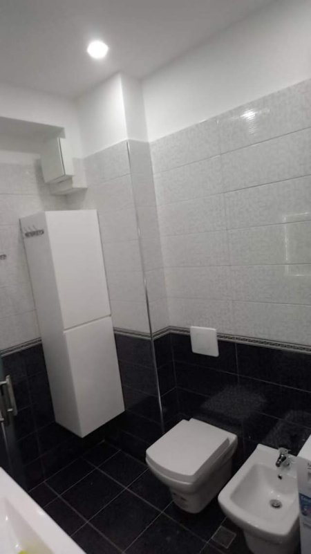 Tirane, jepet me qera apartament 1+1+BLK Kati 2, 61 m² 500 Euro (Rruga Ferit Xhajko)