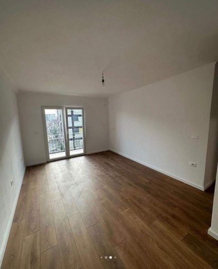 Tirane, shitet apartament 2+1+BLK Kati 4, 70 m² 105.000 Euro (rruga Bardhyl)