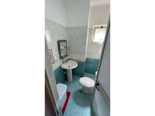 Tirane, shitet apartament 2+1+BLK 90 m² 720.000 Euro (fresku)