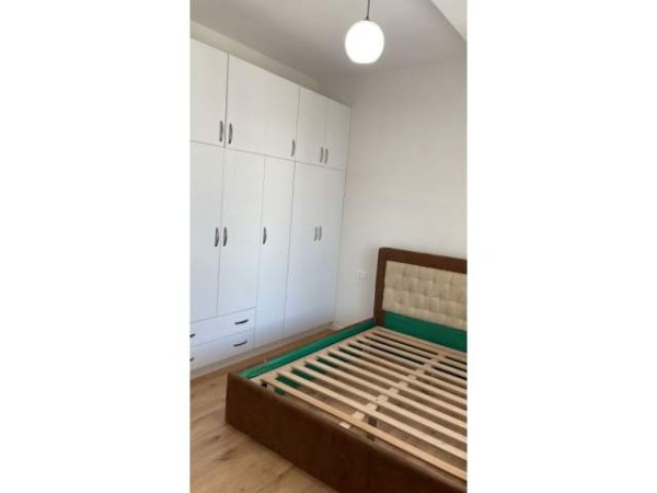 Tirane, jepet me qera apartament 1+1+A+BLK Kati 1, 60 m² 450 Euro (21 DHJETORI)