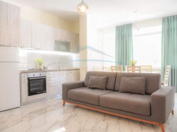 Durres, shitet apartament 2+1 Kati 3, 97 m² 175.000 Euro (Gjiri i Lalzit)