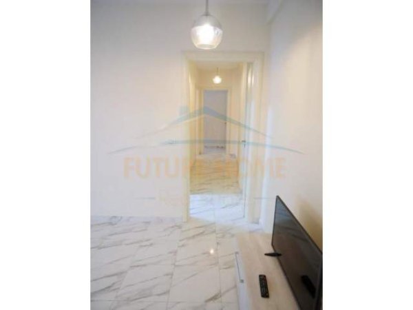 Durres, shitet apartament Kati 3, 97 m² 175.000 Euro (gjirilalzit lura 2)