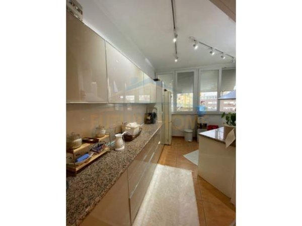 Tirane, jepet me qera apartament Kati 3, 103 m² 800 Euro (21 Dhjetori)