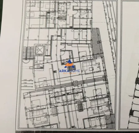 Tirane, shitet apartament 1+1 Kati 4, 150 m² 