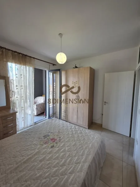 Tirane, jepet me qera apartament 2+1+Ballkon Kati 3, 90 m² 500 € (astir)