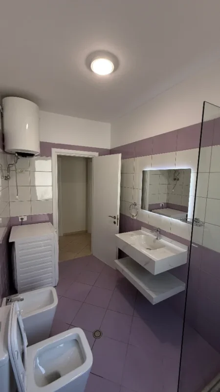 Tirane, jepet me qera apartament 2+1 Kati 5, 90 m²,Çmimi 55.000 Lekë të Reja, (Pranë Ozon ,në Astir, Tiranë)