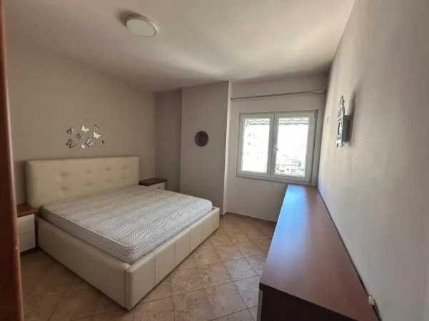 Durres, shitet apartament 2+1 Kati 8, 90 m² 140.000 € (Markata)