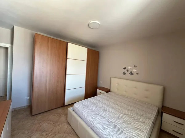 Durres, shitet apartament 2+1 Kati 8, 90 m² 140.000 € (Markata)