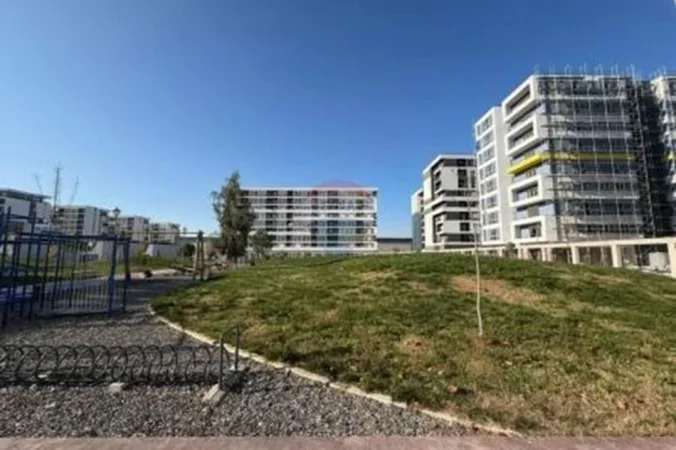 Tirane, shitet 1+1 , 61 m² 73.300 € (Univers City)