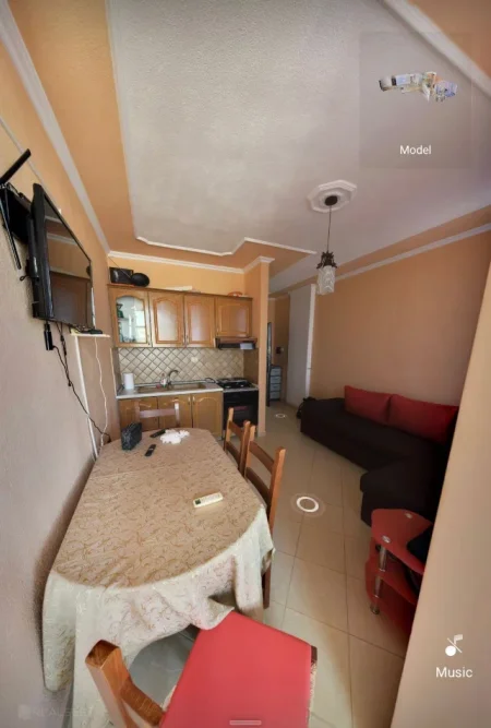 Durres, jepet me qera apartament 1+1 Kati 4, 65 m² 250 € (Plazh Iliria)