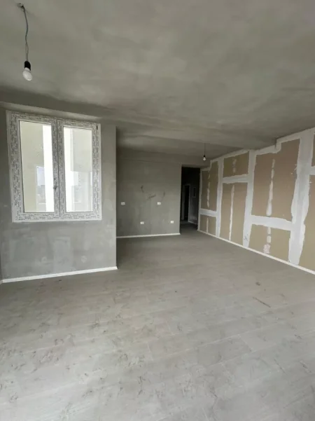 Shqiperi, jepet me qera apartament 3+1 Kati 4, 400 € (Astir)