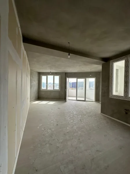 Shqiperi, jepet me qera apartament 3+1 Kati 4, 400 € (Astir)