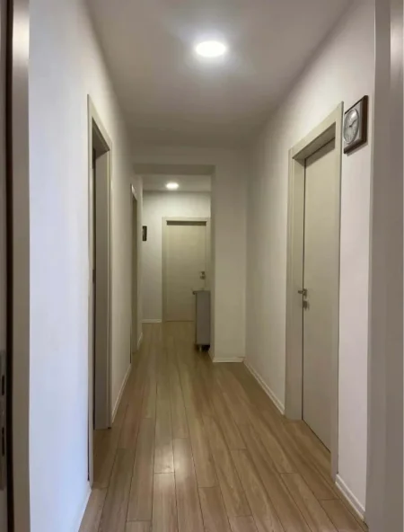 Tirane, shitet nga Pronari, pa-komision apartament 3+1+Ballkon Kati 3, 127 m² 210.000 € 